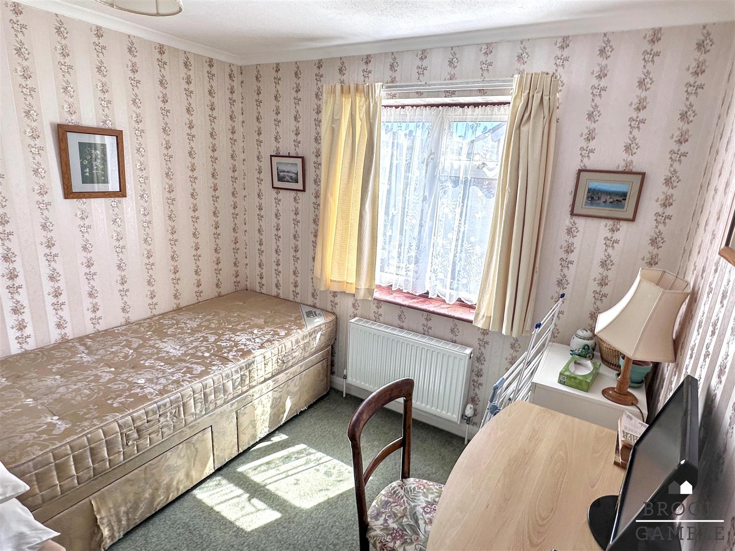 3 Bedroom House. Cobbold Avenue in Eastbourne,  17